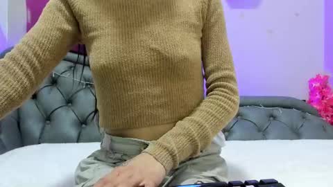 Tania  online show from February 12, 12:33 pm