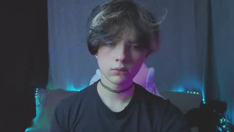 Em0 Slut online show from July 5, 7:10 pm