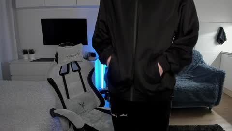 acie online show from December 10, 7:26 am