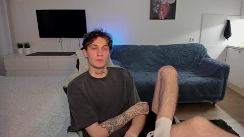 acie online show from December 11, 9:01 pm