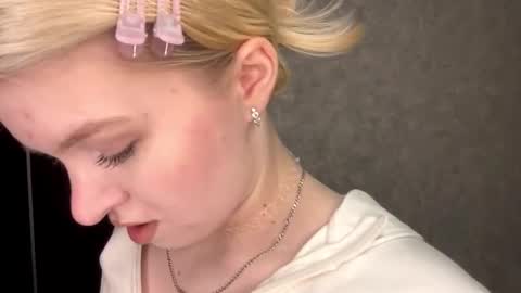 Snapshot of latanyabarthel chatting on February 9, 9:19 pm Jay online show from February 9, 9:19 pm