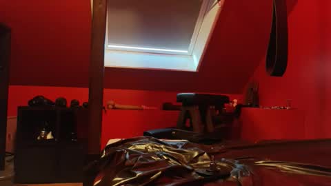 latexanalboy online show from April 26, 5:43 pm