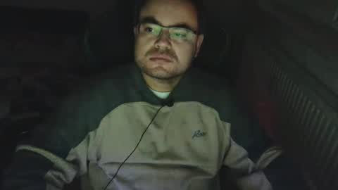 latexboy893 online show from January 6, 4:11 pm