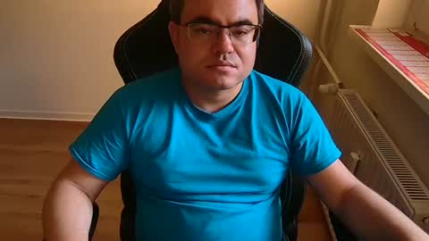 Snapshot of latexboy893 chatting on June 20, 6:44 pm latexboy893 online show from June 20, 6:44 pm