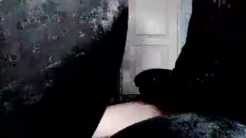 latexchris77 online show from February 15, 11:52 am