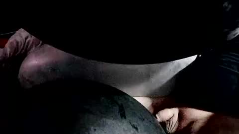 latexchris77 online show from February 20, 8:27 am