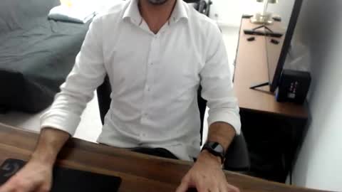 Snapshot of latexdave84 chatting on January 7, 10:29 am latexdave84 online show from January 7, 10:29 am