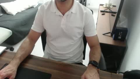 Snapshot of latexdave84 chatting on January 12, 10:31 am latexdave84 online show from January 12, 10:31 am