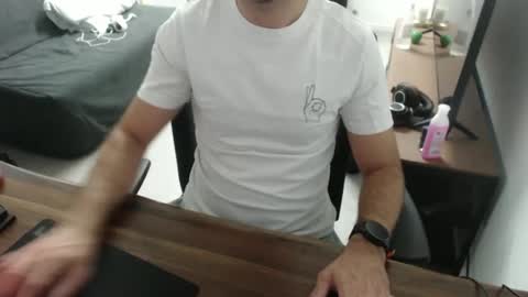 Snapshot of latexdave84 chatting on March 18, 7:11 am latexdave84 online show from March 18, 7:11 am