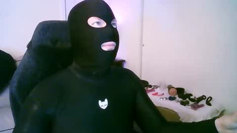 latexminheadroom online show from July 3, 5:14 am