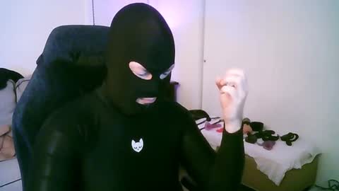latexminheadroom online show from July 22, 5:54 am