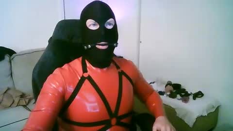 latexminheadroom online show from July 24, 5:38 am