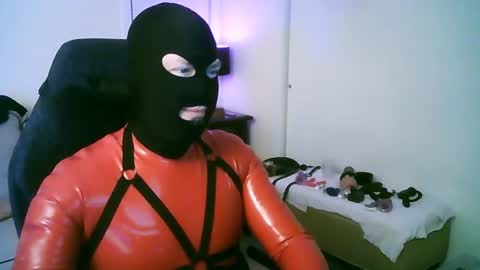 latexminheadroom online show from July 25, 2:09 am