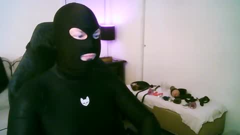 latexminheadroom online show from July 28, 5:36 am