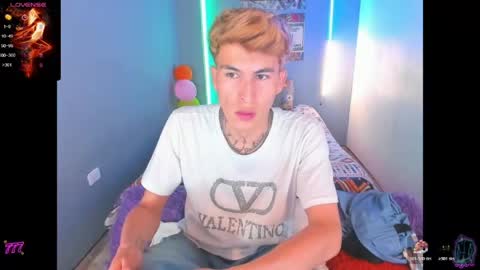 latin_boysxxx_ online show from May 12, 3:25 am