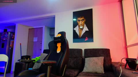 Snapshot of latin_couple77 chatting on February 4, 4:59 am Sara y Andy online show from February 4, 4:59 am