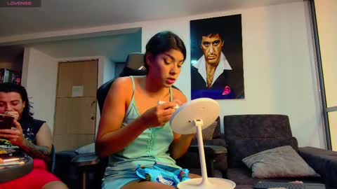 Snapshot of latin_couple77 chatting on February 25, 2:47 am Sara y Andy online show from February 25, 2:47 am