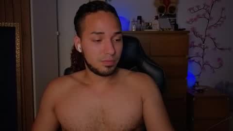 Snapshot of latin_luxury_i chatting on June 26, 3:22 am Free OF online show from June 26, 3:22 am