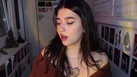 miiiiiiaaaa online show from December 16, 2:38 pm