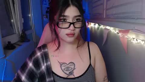 miiiiiiaaaa online show from February 22, 3:45 am