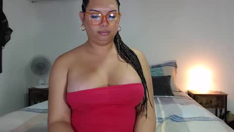 FLOR SALVAJE online show from November 12, 4:18 pm