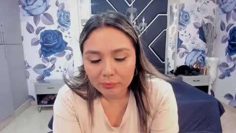 EMMA   online show from October 6, 3:09 pm