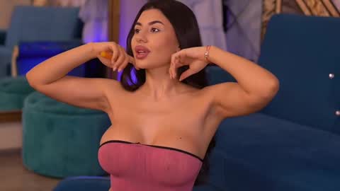 Snapshot of latinaloco chatting on March 10, 9:29 pm Latina online show from March 10, 9:29 pm