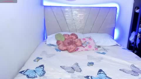 Snapshot of latinamav22 chatting on June 12, 7:13 pm latinamav22 online show from June 12, 7:13 pm
