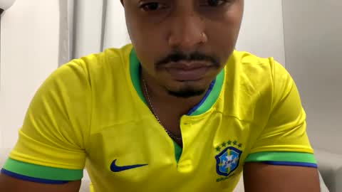 Snapshot of latinbbc_00 chatting on February 24, 3:23 am latinbbc_00 online show from February 24, 3:23 am