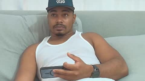 Snapshot of latinbbc_00 chatting on February 27, 1:49 pm latinbbc_00 online show from February 27, 1:49 pm