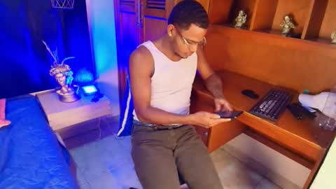 latinblack_98 online show from January 13, 7:08 pm