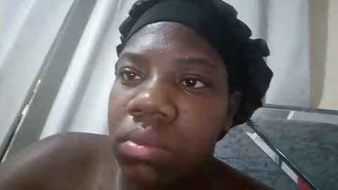 Latinhoney487 online show from April 20, 4:37 am