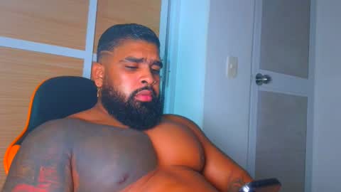 blackBear online show from January 7, 4:37 am