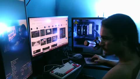 latinincognito online show from December 15, 10:18 am