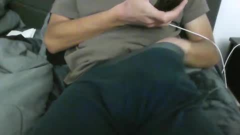 latinman7945 online show from April 19, 6:46 am