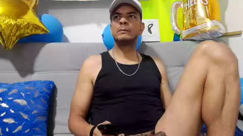 latinmartin254 online show from September 29, 3:22 am