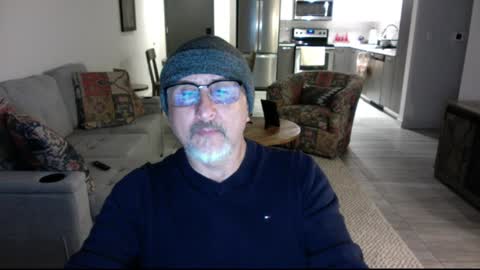 QS - INDEPENDENT MODEL online show from December 28, 11:59 pm