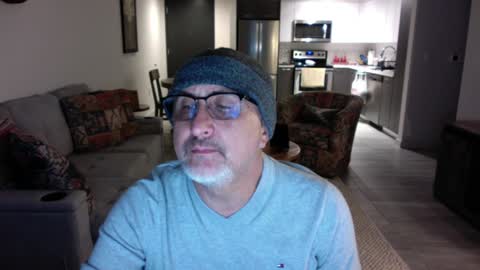 QS - INDEPENDENT MODEL online show from January 17, 2:08 am