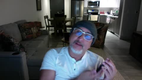 QS - INDEPENDENT MODEL online show from January 31, 2:48 am