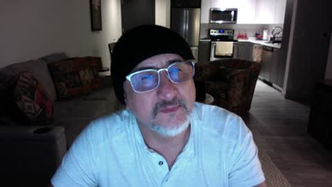 QS - INDEPENDENT MODEL online show from February 2, 2:17 am