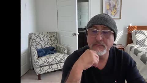 Snapshot of latinnous chatting on January 16, 8:46 pm QS - INDEPENDENT MODEL online show from January 16, 8:46 pm