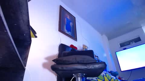 Snapshot of latino_hot_sexy_ chatting on February 12, 12:48 am valentina online show from February 12, 12:48 am