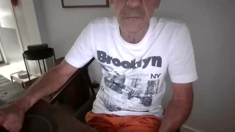 latinobra online show from May 10, 1:11 am