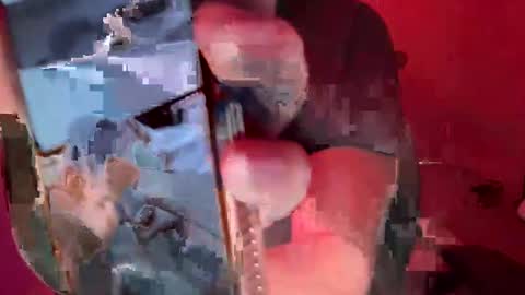 Snapshot of latinolustxx chatting on November 6, 12:22 am LatinoLustxx online show from November 6, 12:22 am