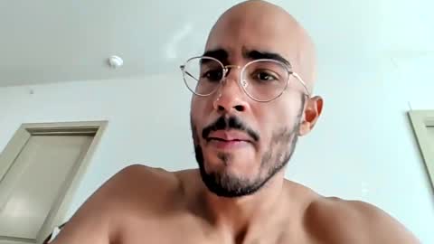 Snapshot of latinomixedbbc chatting on October 28, 2:53 pm latinomixedbbc online show from October 28, 2:53 pm