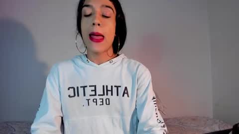 Snapshot of latinsecretfantasy chatting on February 23, 10:42 pm latinsecretfantasy online show from February 23, 10:42 pm