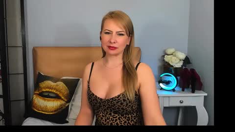 Latoya online show from February 22, 9:12 am