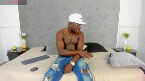 LEANDRO online show from February 26, 11:30 am