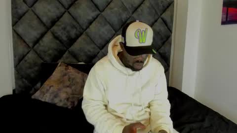 LEANDRO online show from October 2, 2:40 am