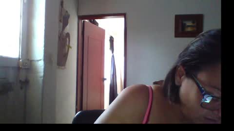 Laura online show from June 3, 2:44 pm